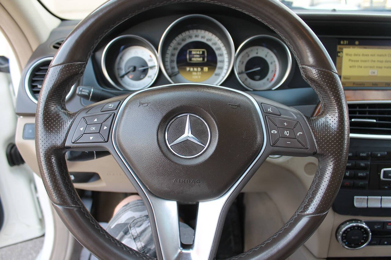 Used 2012 Mercedes-Benz C 250 Sedan image 35