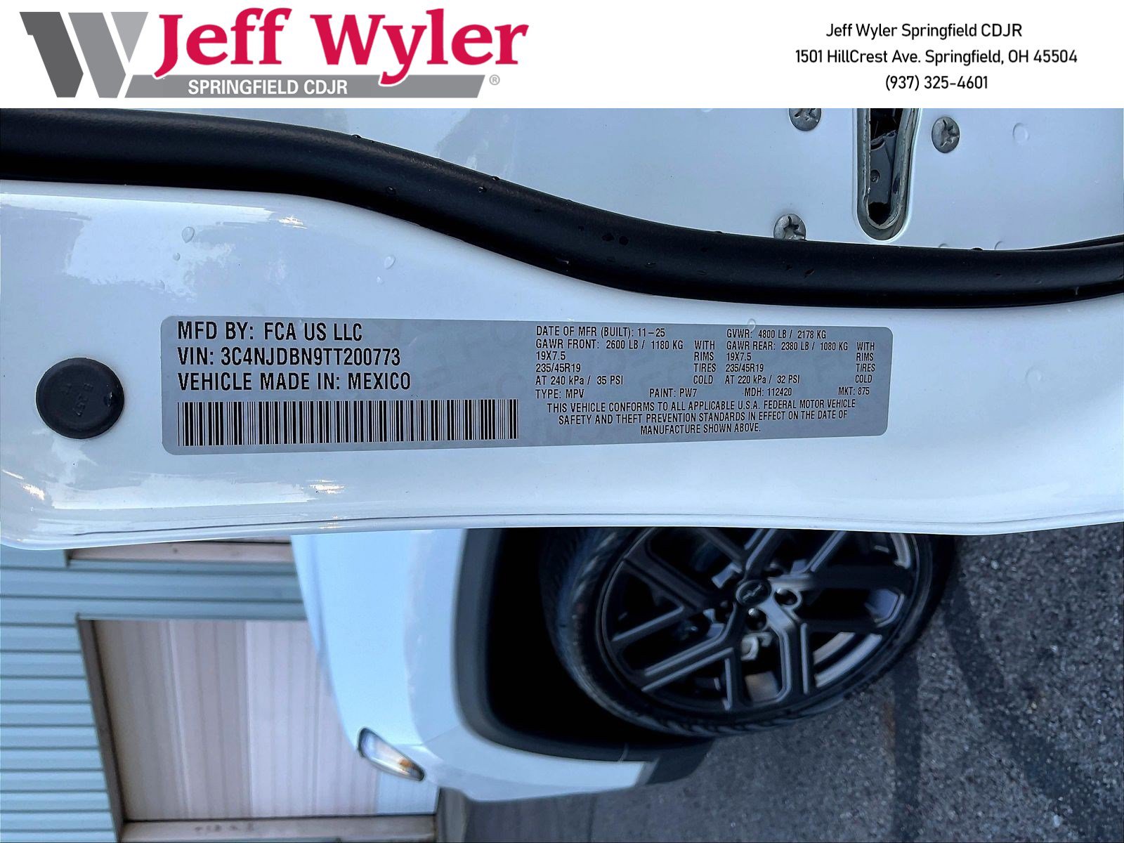 New 2026 Jeep Compass Latitude AWD/4WD image 22