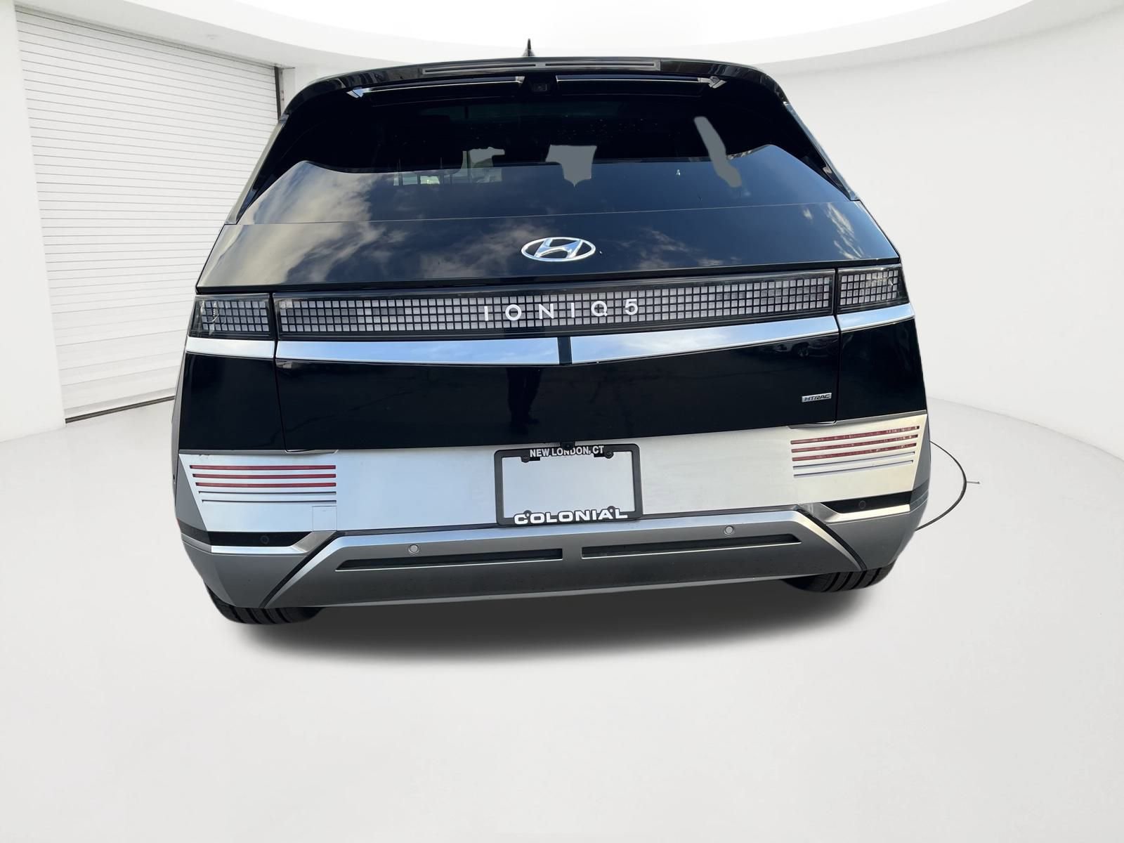 Used 2024 Hyundai Ioniq 5 Limited AWD/4WD image 4