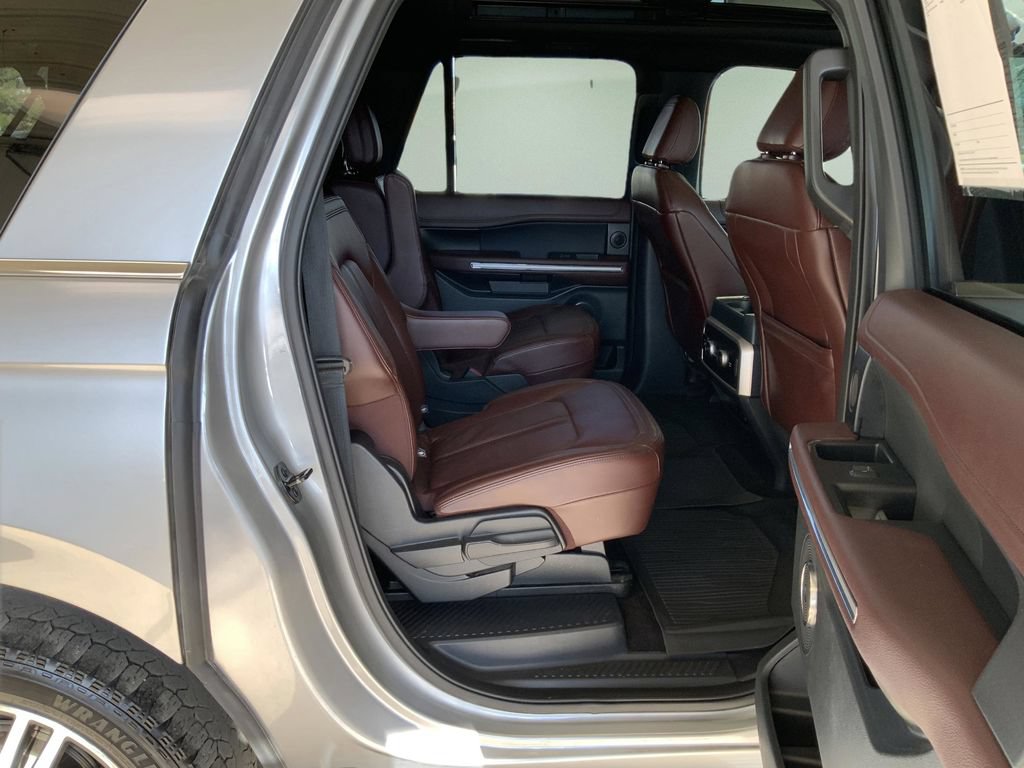 Used 2022 Ford Expedition Max Limited AWD/4WD image 11