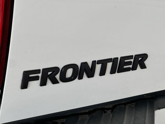 Used 2021 Nissan Frontier SV w/ Midnight Edition Floor Mats AWD/4WD image 19