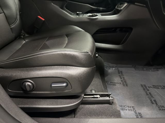 Certified 2024 GMC Terrain SLT w/ Infotainment Package II image 20