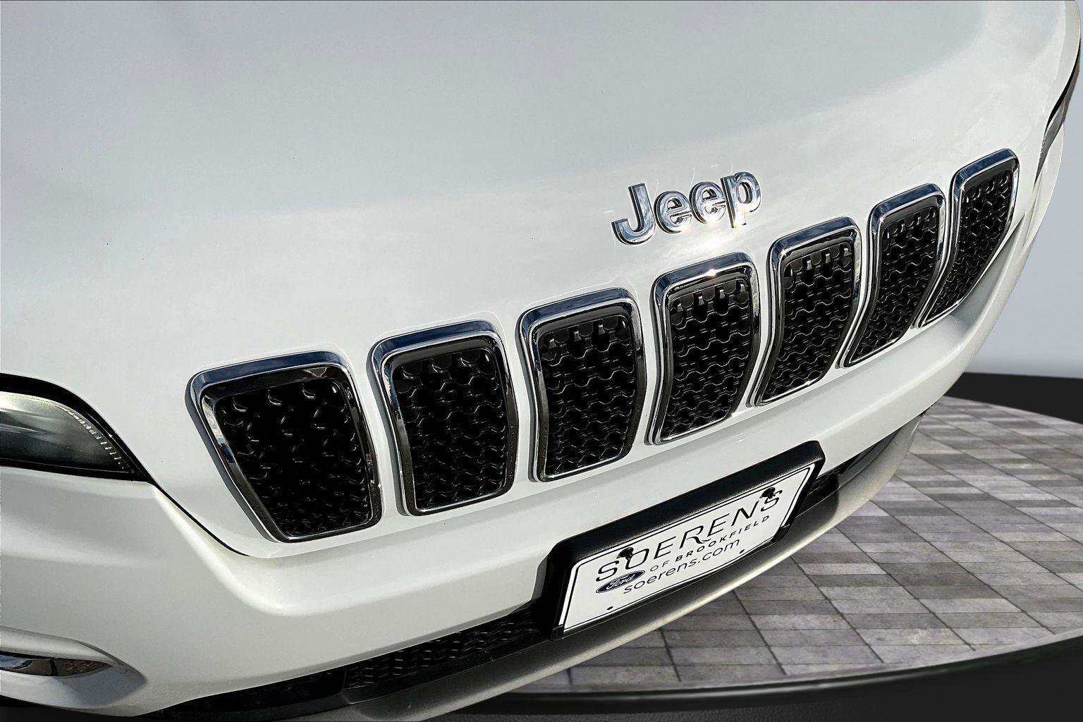 Used 2022 Jeep Cherokee Limited image 23