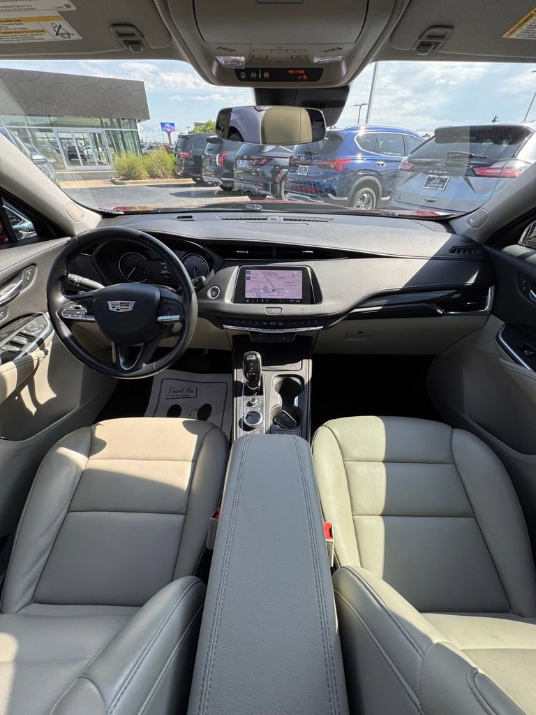 Used 2021 Cadillac XT4 Premium Luxury w/ Driver Awareness Package FWD image 18