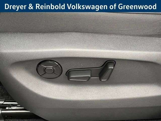 New 2026 Volkswagen Tiguan SE image 27