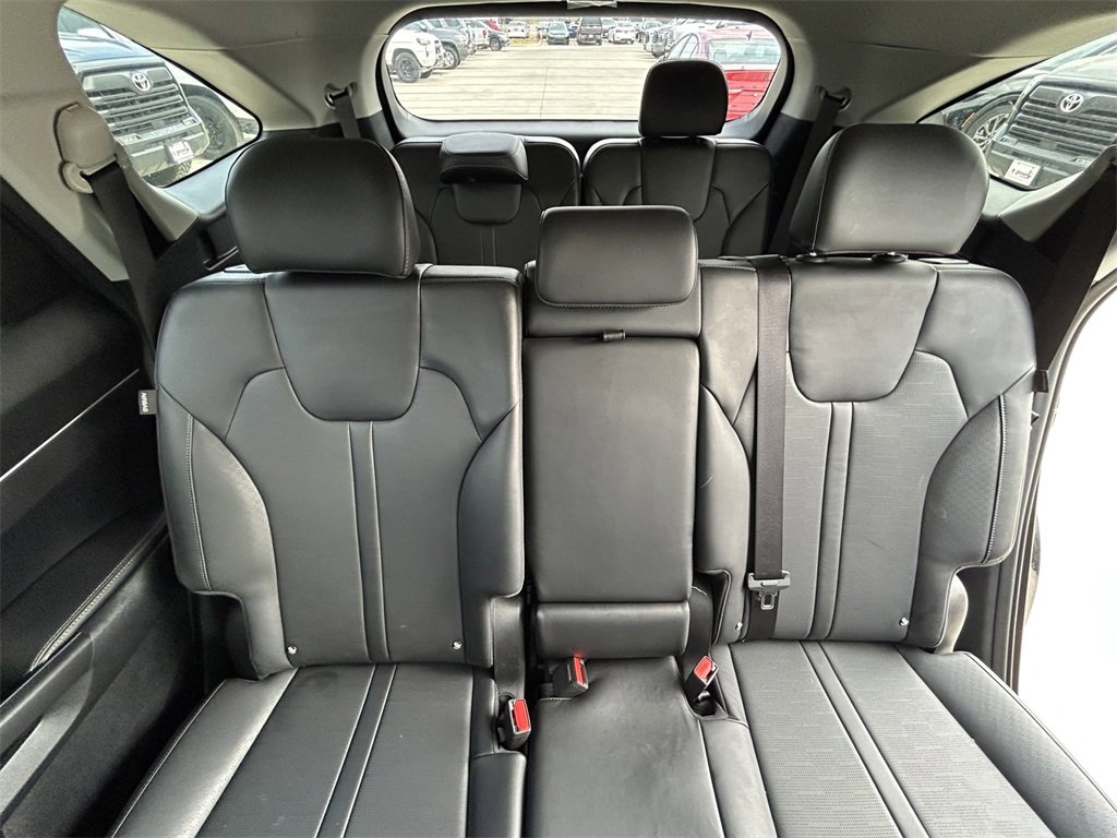 Used 2025 Kia Sorento S w/ Panoramic Sunroof Package image 15