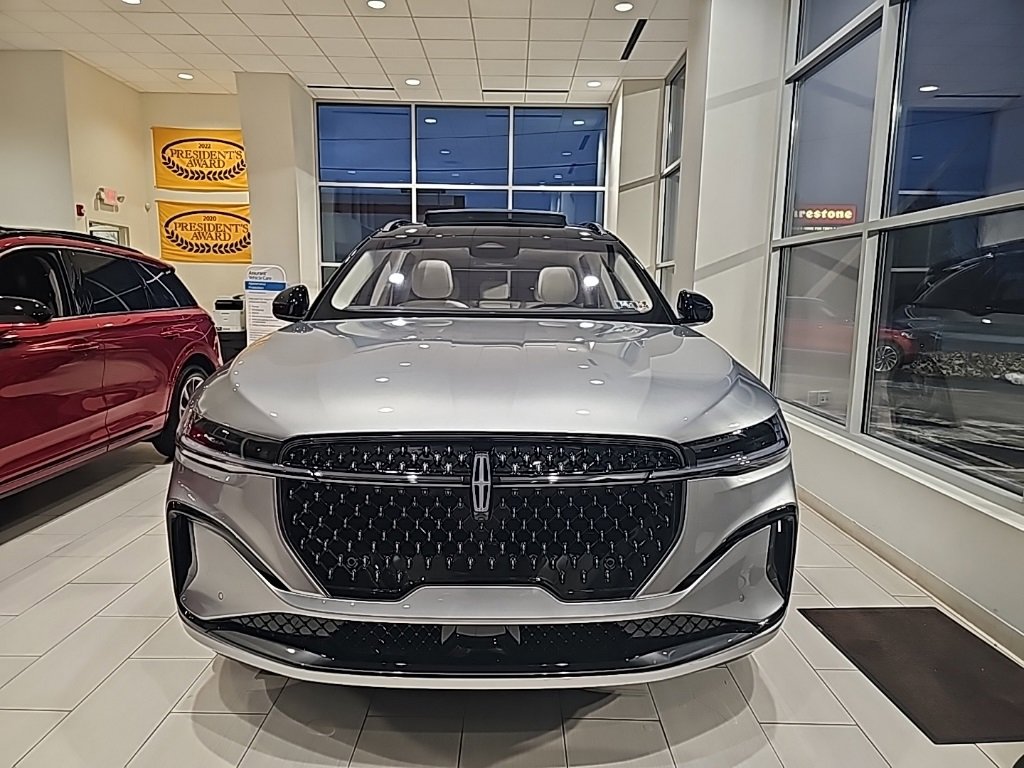 New 2024 Lincoln Nautilus Black Label w/ Jet Appearance Package (87T) video 2