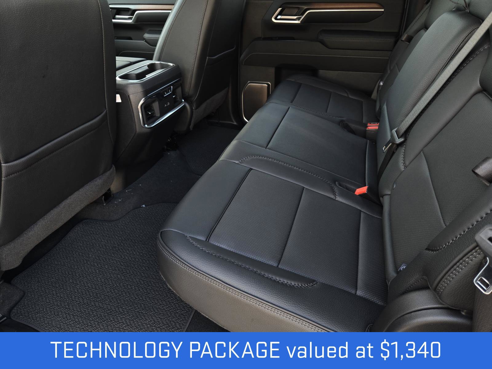 New 2026 GMC Sierra 3500 Denali w/ Technology Package AWD/4WD image 4