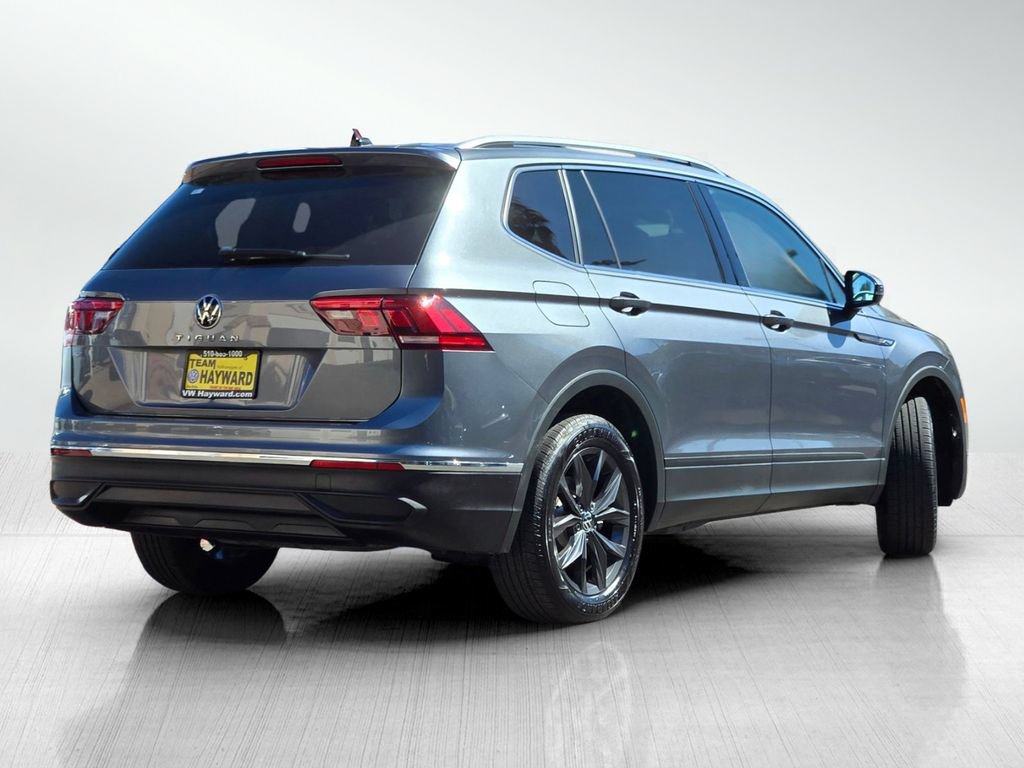 Used 2024 Volkswagen Tiguan SE FWD image 5