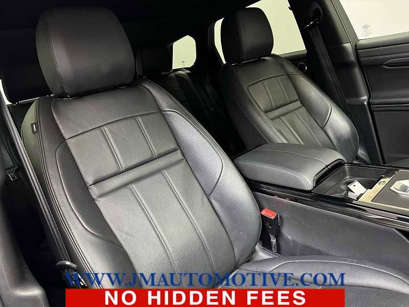 Used 2022 Land Rover Range Rover Evoque R-Dynamic SE image 20