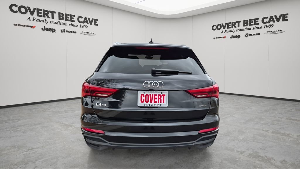Used 2023 Audi Q3 2.0T Premium Plus w/ Premium Plus Package image 8