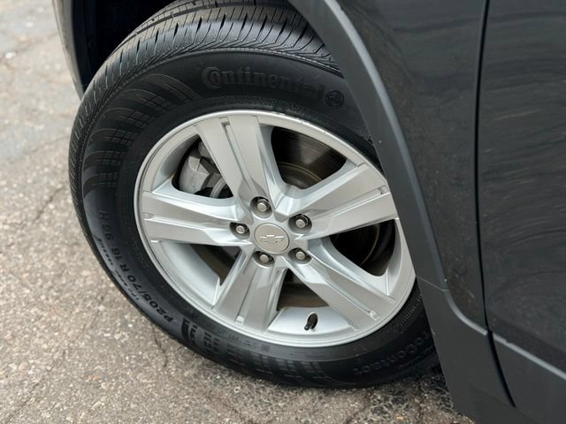 Used 2019 Chevrolet Trax LS w/ LPO, Cargo Package FWD image 23