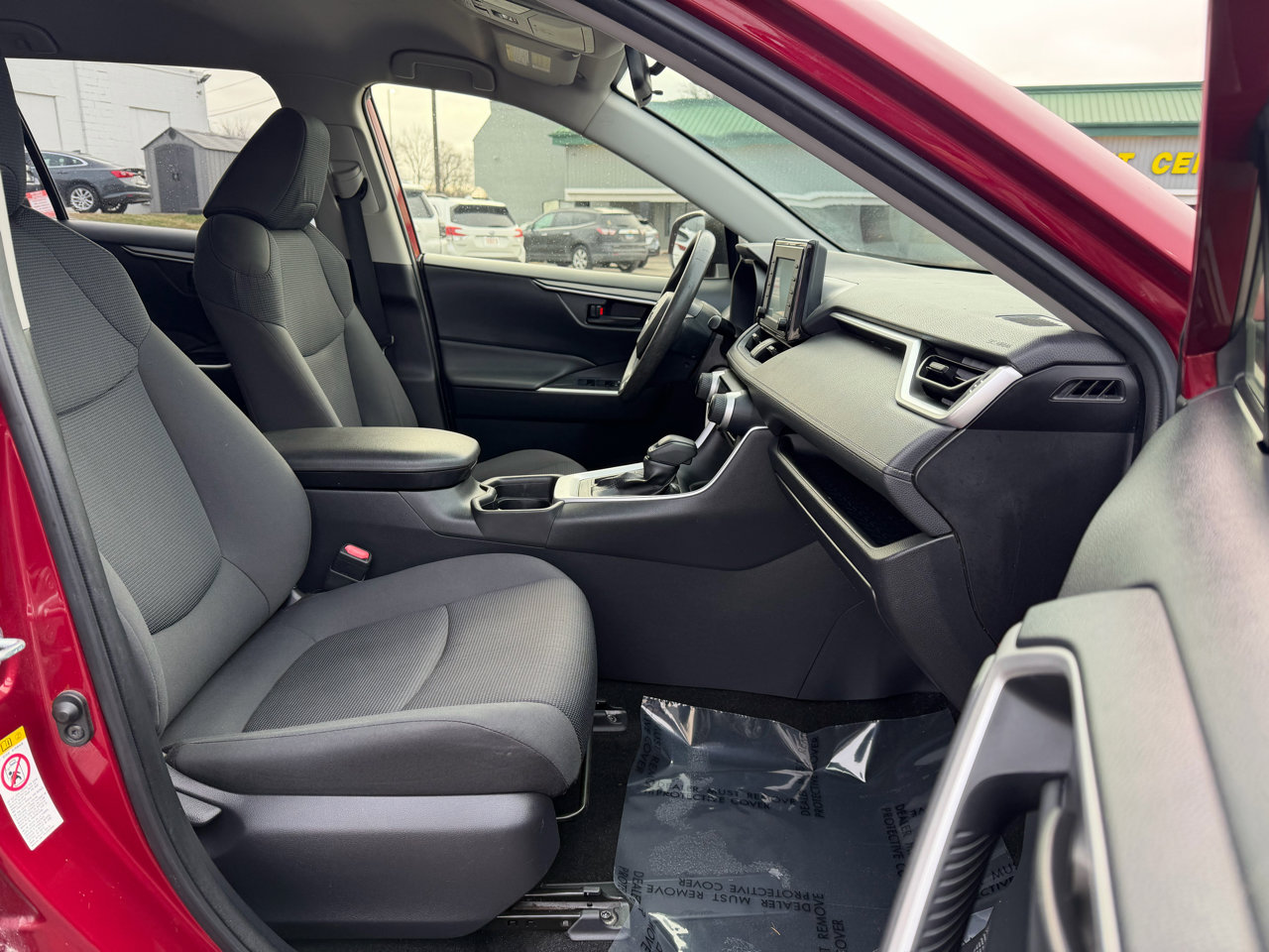 Used 2019 Toyota RAV4 LE image 61