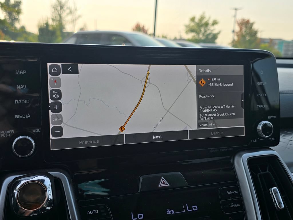 Used 2022 Kia Sorento S w/ Panoramic Sunroof Package FWD image 31