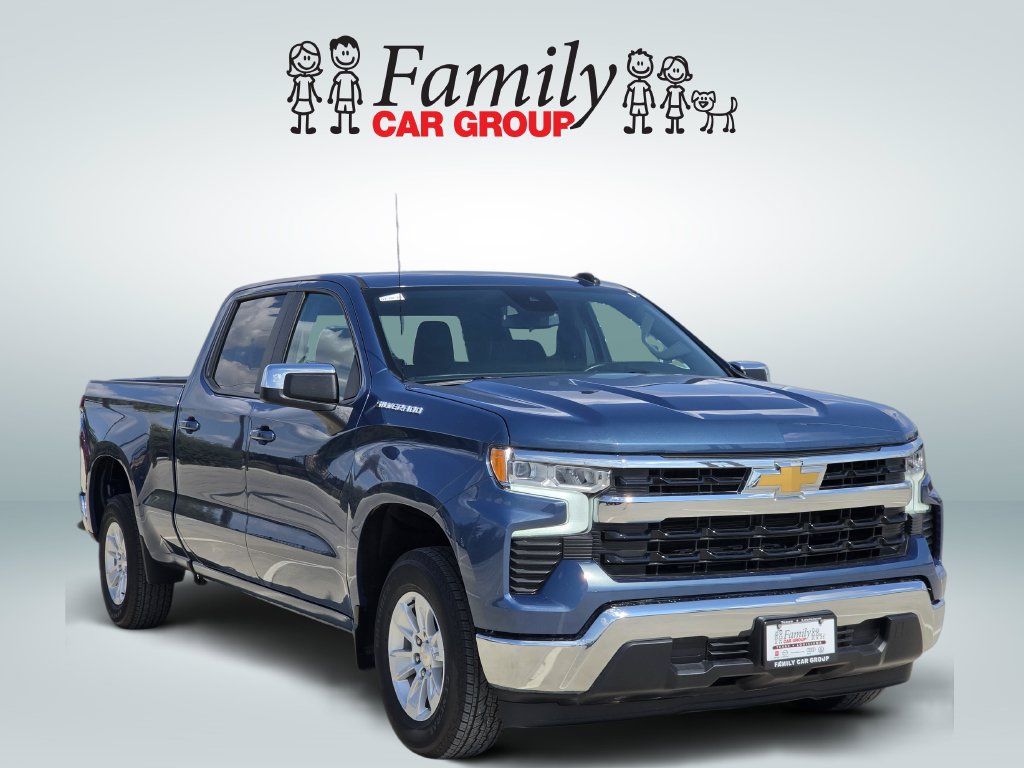 Used 2024 Chevrolet Silverado 1500 LT RWD image 2