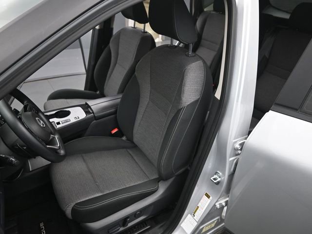Used 2023 Nissan Rogue SV FWD image 11