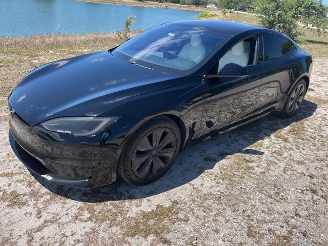 Used 2022 Tesla Model S Plaid image 1