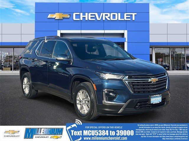 Certified 2023 Chevrolet Traverse LT image 1