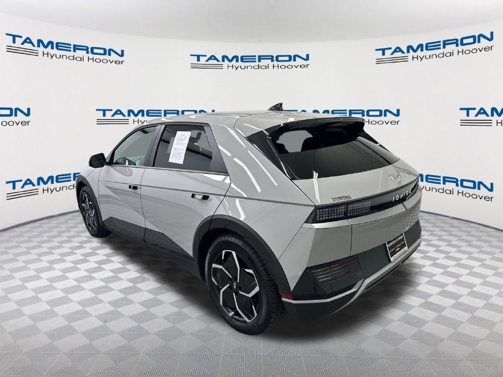 Used 2024 Hyundai Ioniq 5 SEL RWD image 3