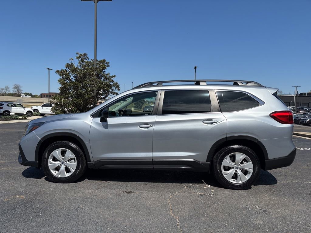 Used 2023 Subaru Ascent 8-Passenger image 9