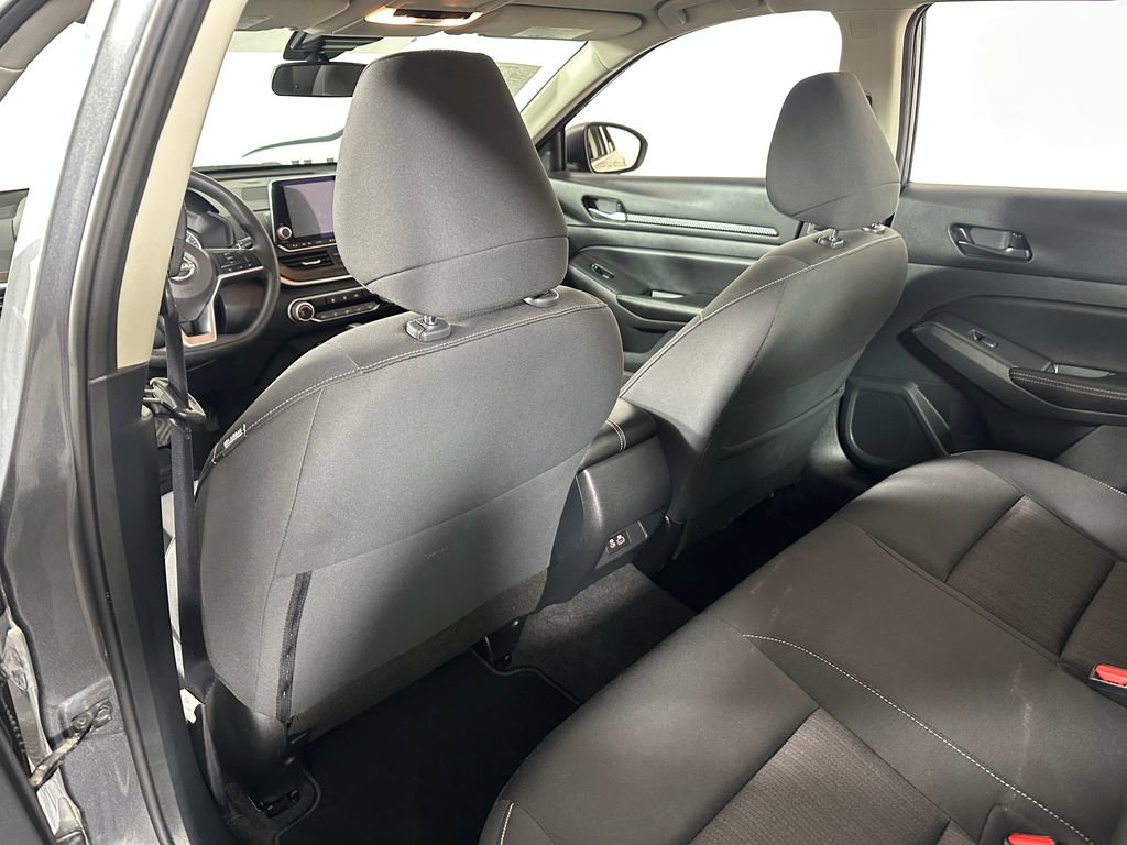 Used 2024 Nissan Altima 2.5 SV FWD image 19