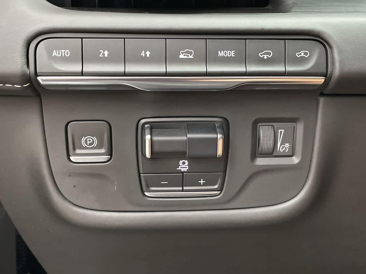 Certified 2022 Cadillac Escalade Sport Platinum w/ LPO, ONYX Package AWD/4WD image 34