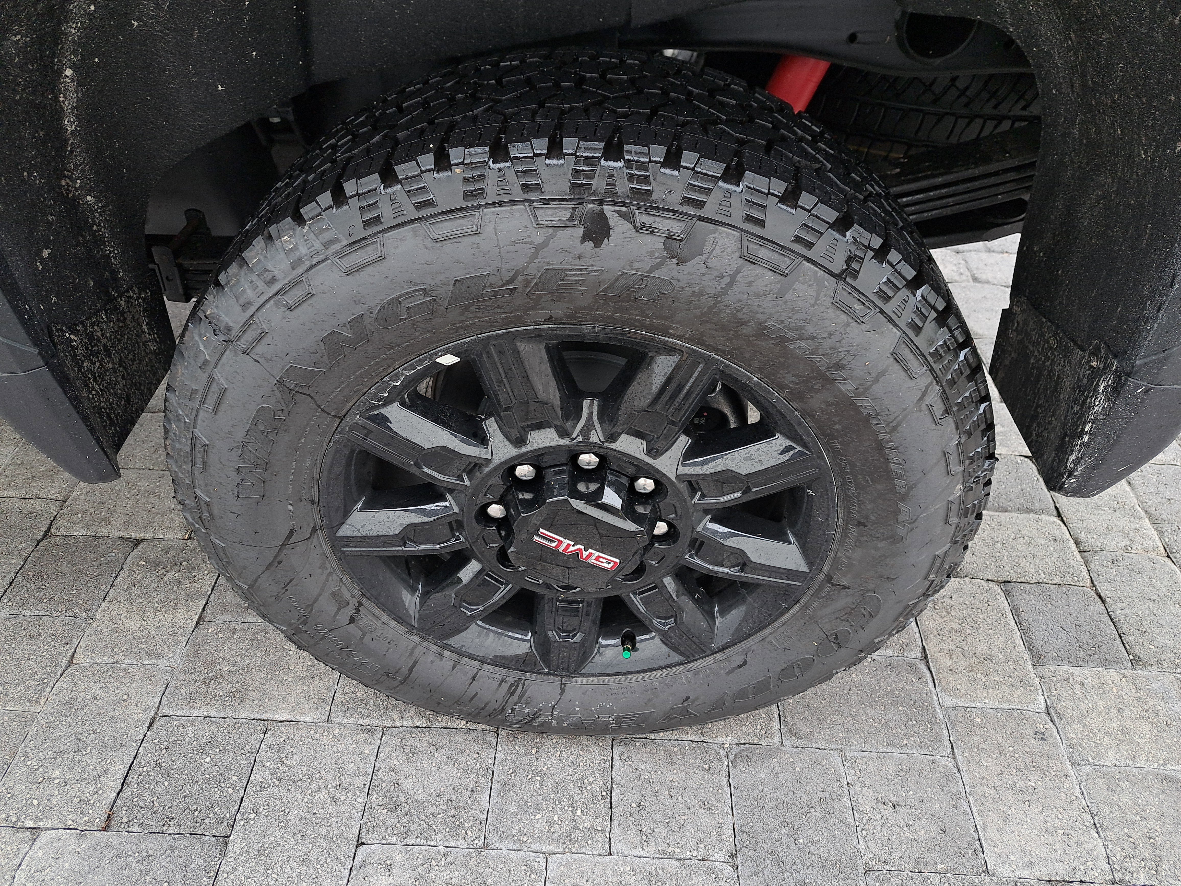 New 2026 GMC Sierra 2500 AT4 w/ AT4 Premium Plus Package image 10