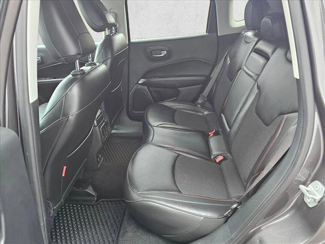 Used 2019 Jeep Compass Trailhawk image 16