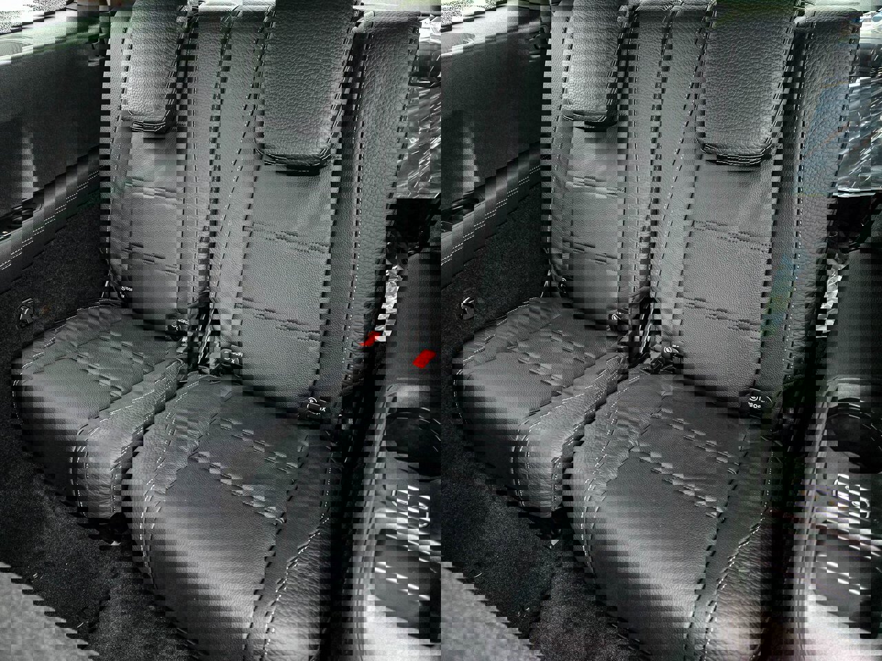 New 2026 Mercedes-Benz GLS 450 4MATIC image 33