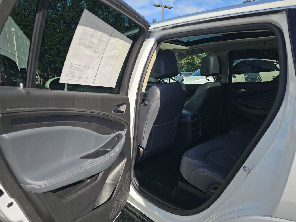 Used 2020 Buick Envision Essence w/ Experience Buick Package AWD/4WD image 19