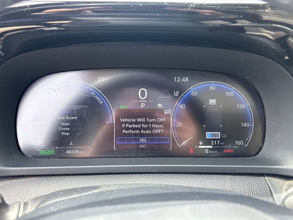 Used 2023 Toyota Crown Limited image 34