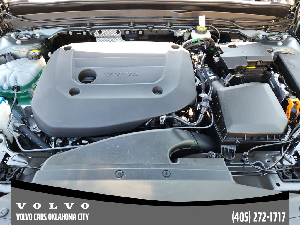 New 2026 Volvo XC40 B4 Plus w/ Protection Package Premier image 30