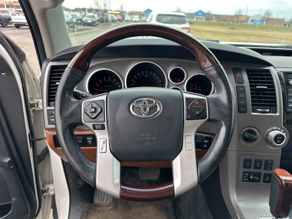 Used 2014 Toyota Sequoia Platinum image 22