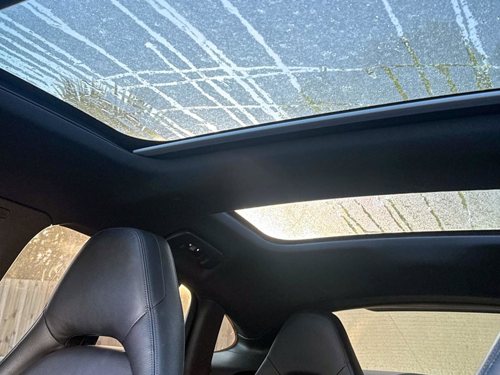 Used 2018 Porsche Panamera 4 image 19
