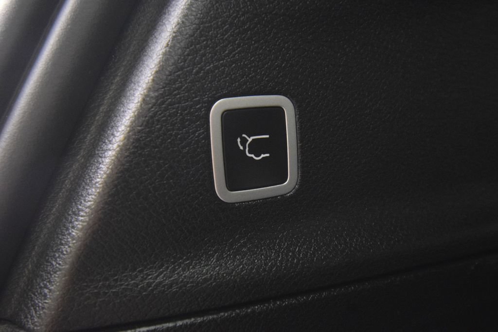 Used 2020 Chrysler Pacifica Touring-L Plus FWD image 28