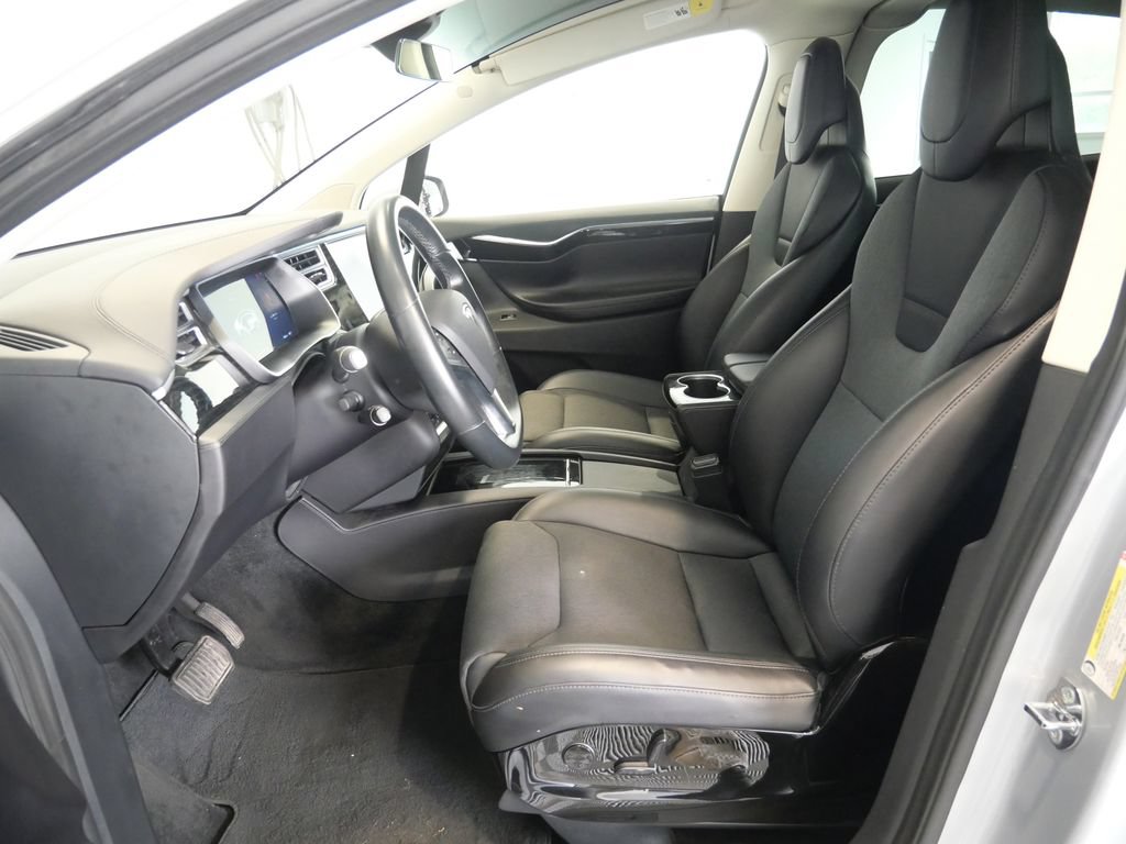 Used 2016 Tesla Model X 75D AWD/4WD image 14