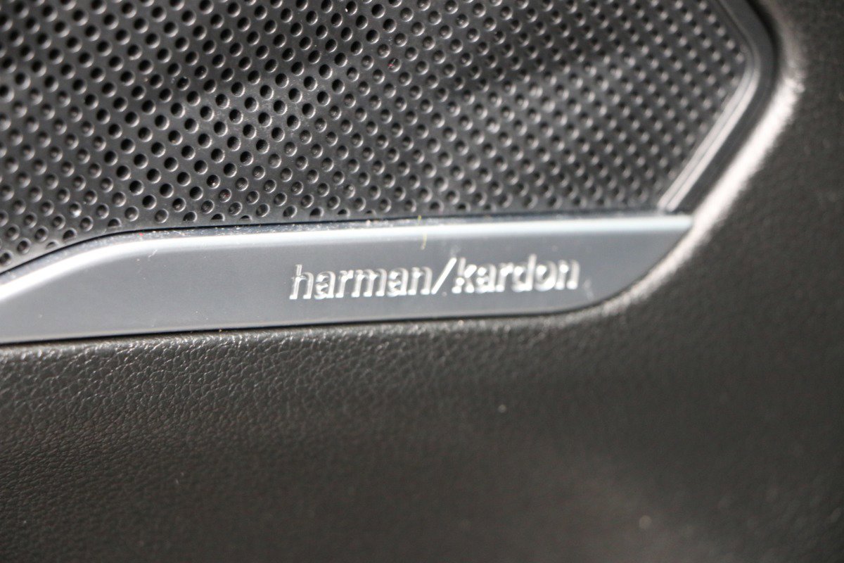 Used 2022 Hyundai Santa Fe Limited FWD image 19