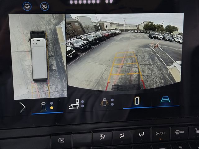 Used 2025 Chevrolet Brightdrop 600 w/ Power Door Package FWD image 17