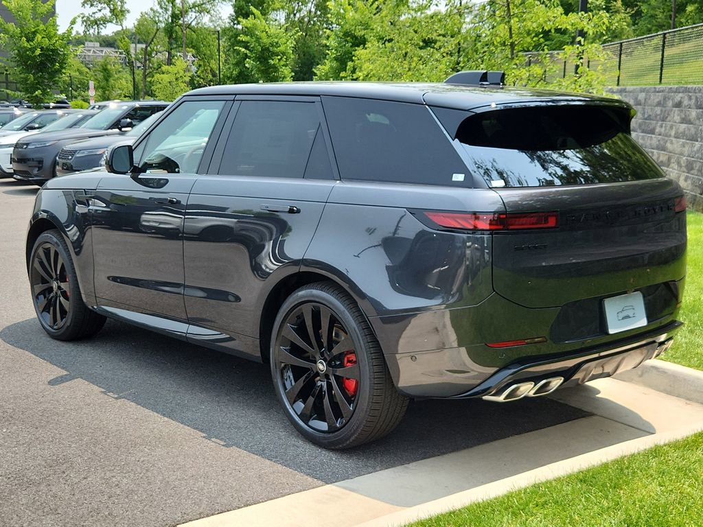 New 2025 Land Rover Range Rover Sport Dynamic SE AWD/4WD image 12