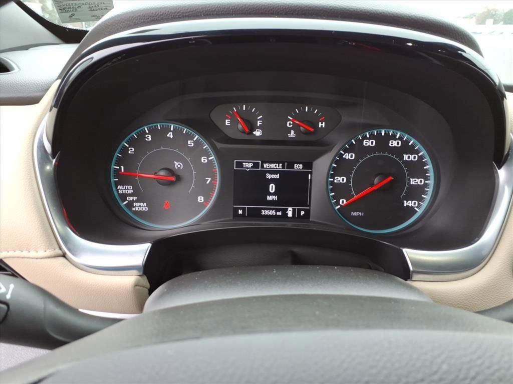 Used 2023 Chevrolet Traverse LS image 20