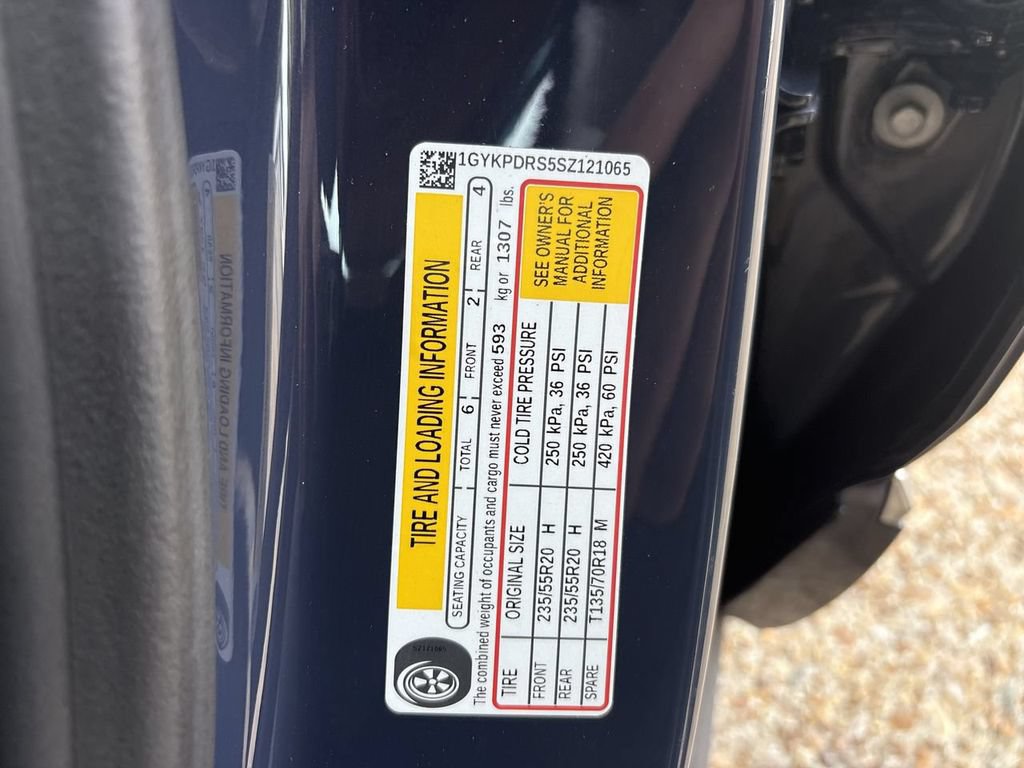 Certified 2025 Cadillac XT6 Premium Luxury AWD/4WD image 35