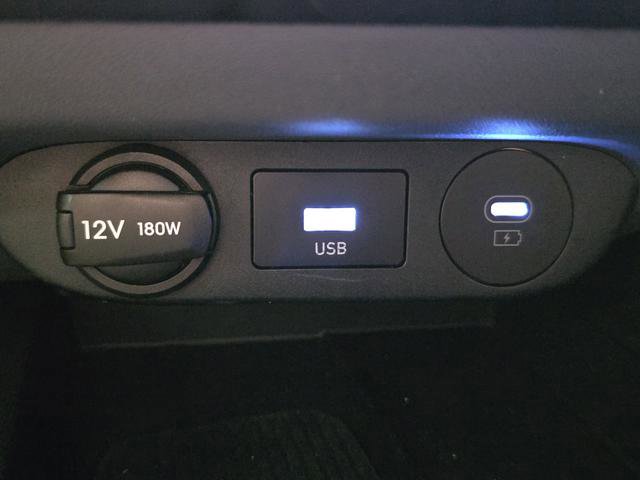 Certified 2025 Hyundai Elantra SEL image 22