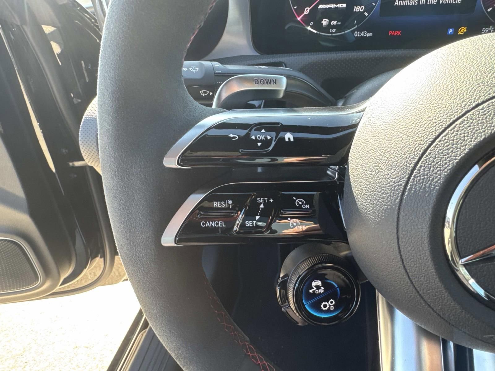 Used 2025 Mercedes-Benz CLA 35 AMG 4MATIC image 23