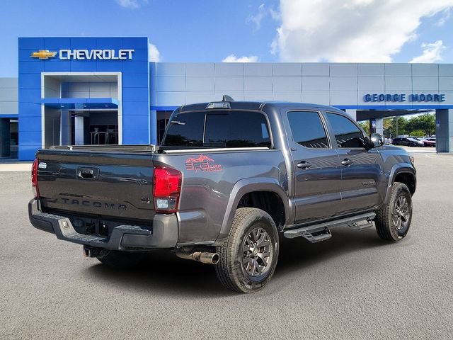 Used 2020 Toyota Tacoma SR5 RWD image 4