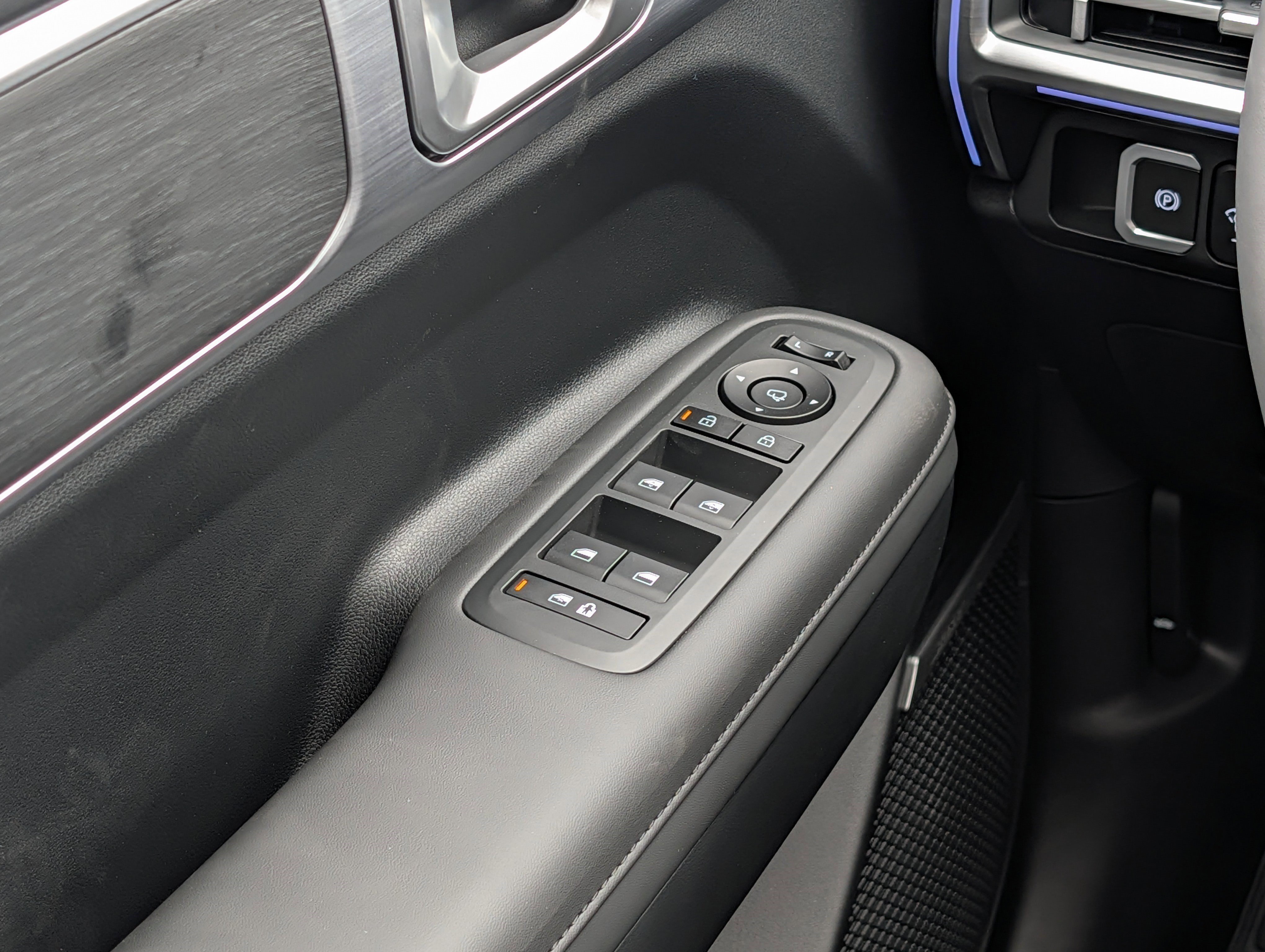 New 2026 Hyundai Santa Fe Limited AWD/4WD image 12
