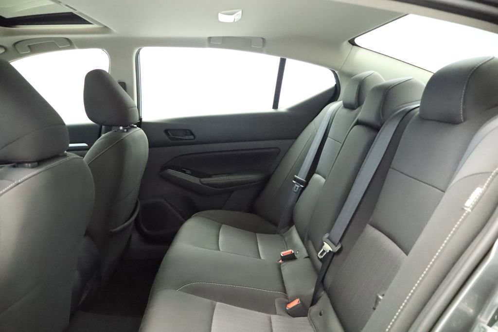 Used 2023 Nissan Altima 2.5 SV w/ SV Premium Package AWD/4WD image 21