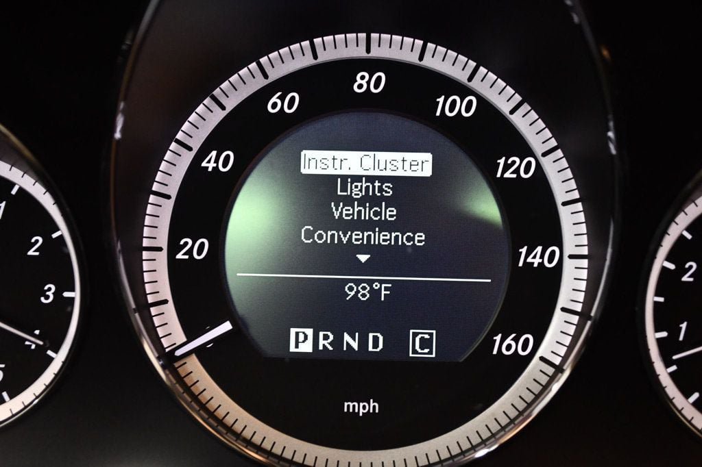 Used 2011 Mercedes-Benz E 550 Cabriolet image 55