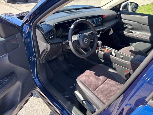 New 2026 Nissan Kicks SR w/ SR Premium Package AWD/4WD image 49