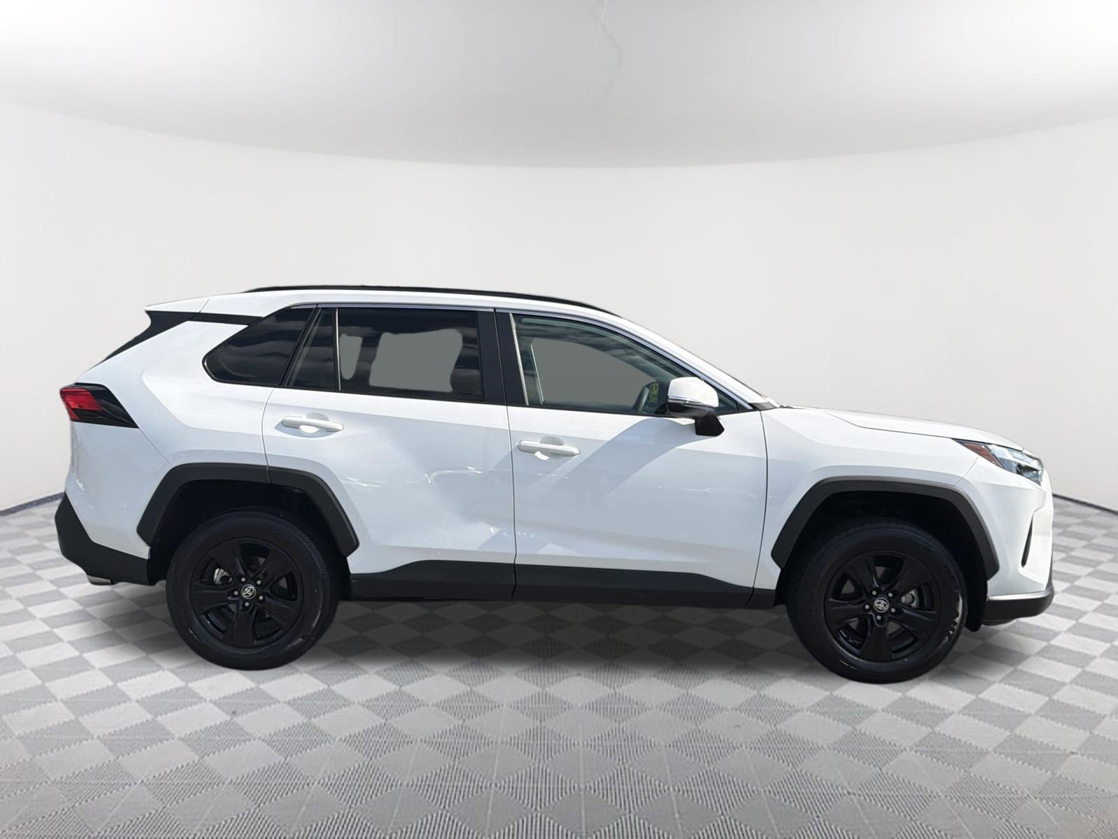 Certified 2025 Toyota RAV4 XLE FWD image 18