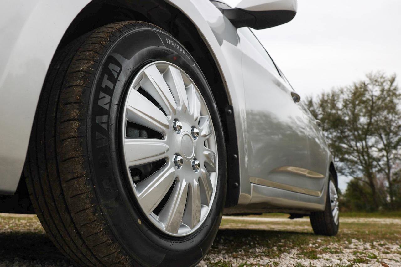 Used 2013 Hyundai Accent GLS image 31